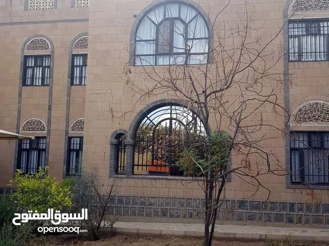 170m2 More than 6 bedrooms Villa for Sale in Sana'a Western Geraf