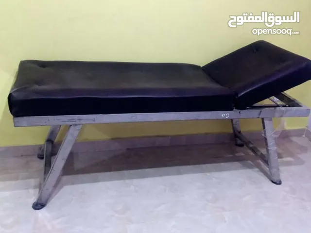 سرير للبيع