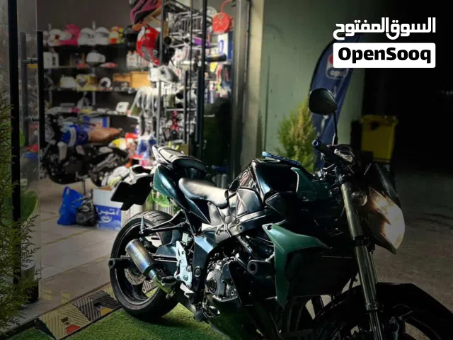 سوزوكي 750 بحالة ممتازة للبيع بسعر مغري