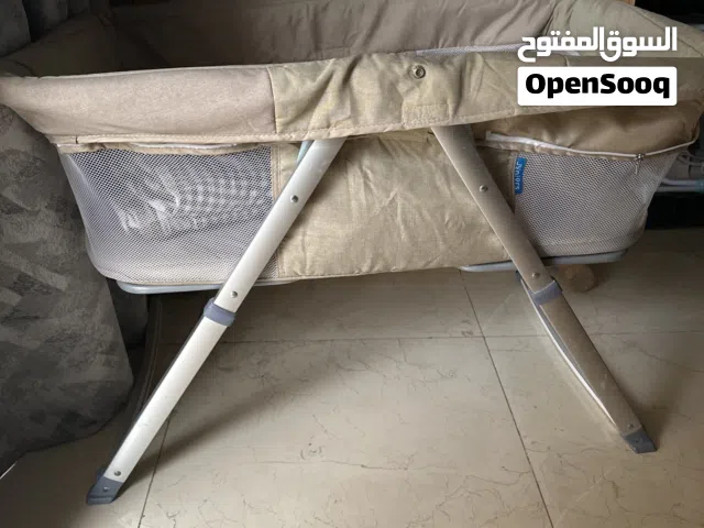 سرير للأطفال مجانا