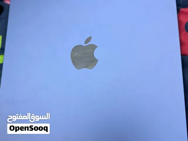 Apple iPad 128 GB in Al Batinah