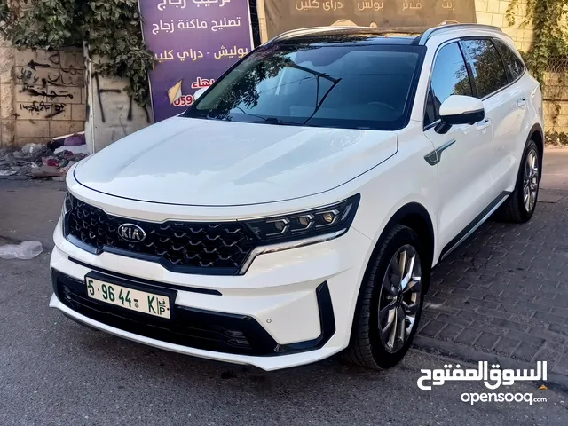 كيا سورينتو فل مسكر مع فتحه سقف بانوراما