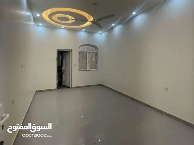 100 m2 3 Bedrooms Apartments for Rent in Muscat Al Mawaleh
