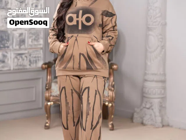 سوت نسائي قطعتين