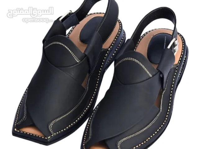 41 Casual Shoes in Taiz