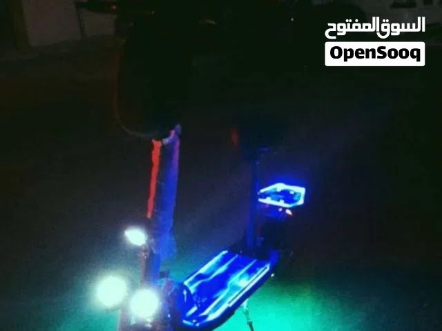 سكوتر وحش للبيع مستعجل 48 فولت 2500 واط يمشي 60 و يمشي 30 كيلو متر ما فيه شي بس شغل و امشي للبيع