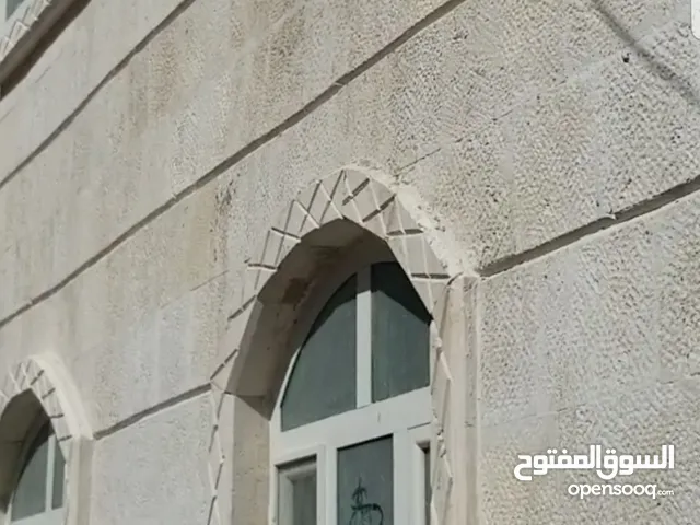 بيت دور اول حجر شارع الزراعه جوار الجامعه القديمه