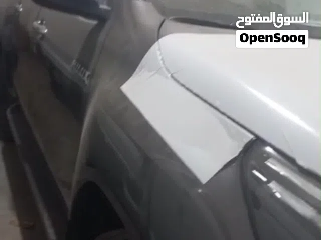2025 تويوتا هيلوكس GLX