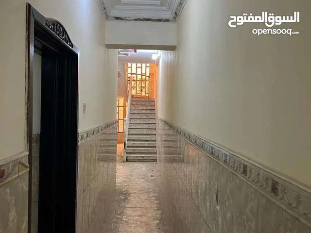 250m2 3 Bedrooms Apartments for Rent in Basra Juninah