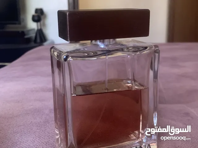 Dolce&gabbana عطر ناقص منه الربع فقط و بسعر ممتاز