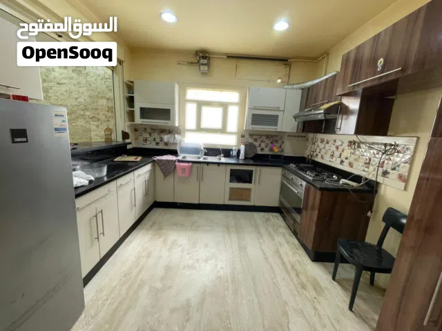 200 m2 3 Bedrooms Apartments for Sale in Giza Sheikh Zayed