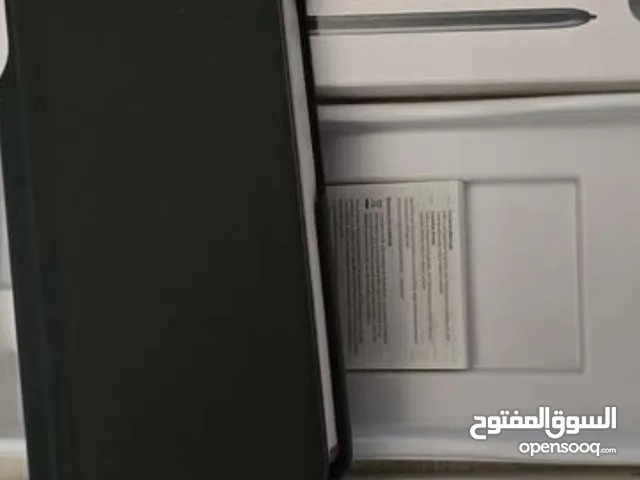 كفرات سامسونج كفر Z fold 3 بكج مع قلم بدون شاحن والثاني بدون قلم الاثنين مم بعض .انظر الصور