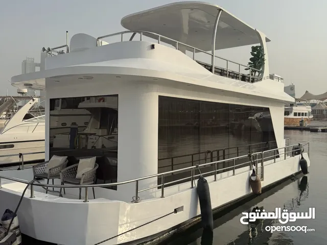 جديد وراقي House boat 2024 AC للبيع الموقع ابوظبي