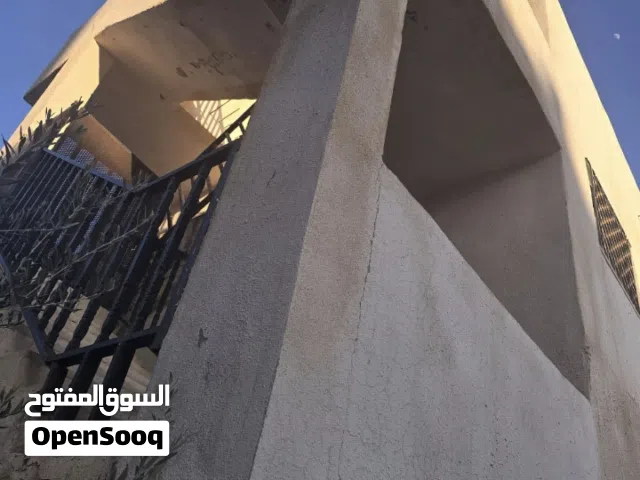 320 متر باليادوده قبال ثانويه البنات للبيع بسعر مناسب من المالك مباشره للجادين بالشراء فقط الاتصال