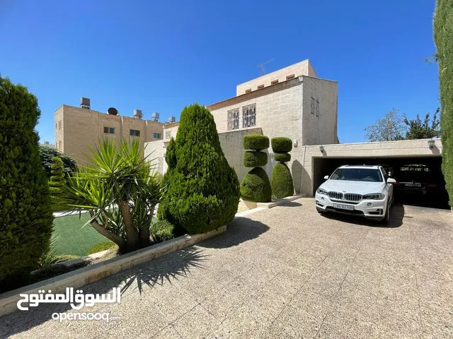 650 m2 More than 6 bedrooms Villa for Sale in Amman Daheit Al Rasheed