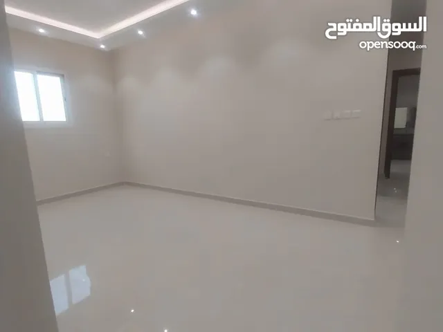 137 m2 3 Bedrooms Apartments for Rent in Al Riyadh Al Malqa