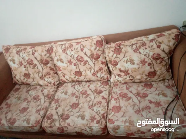 طقم كنب.. ... . ذ ..