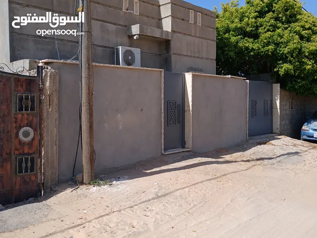 8 m2 2 Bedrooms Townhouse for Sale in Tripoli Wadi Al-Rabi