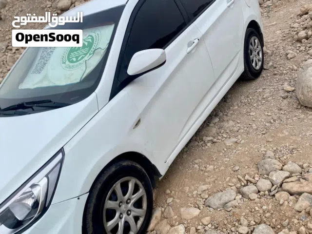 Hyundai Accent 2015