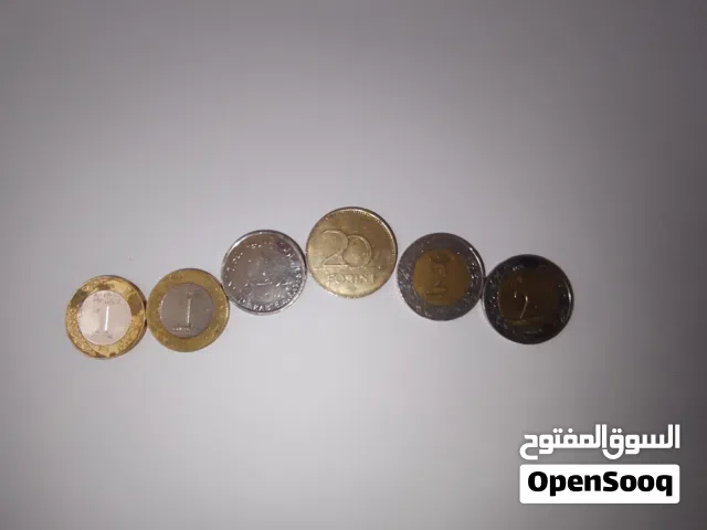 عملات معدنية ( سعودي - إماراتي - مجري) للبيع  مع هدية   قابل للتفاوض