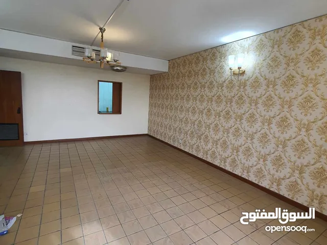 شقة للايجار قرب مدينة الطب