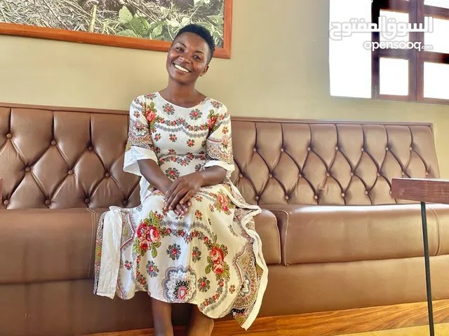I am Grace Uwimana female ugandan living in Abudhabi Mussafah, looking for kids to teach at home
