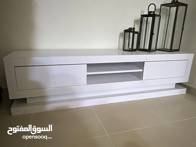 ميز TVنظيف