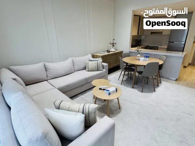 مباشر من المالك شقه غرفتين مفروشه في ياس وترز إيدج Full furnished Apt 2 BR direct from owner in YAS