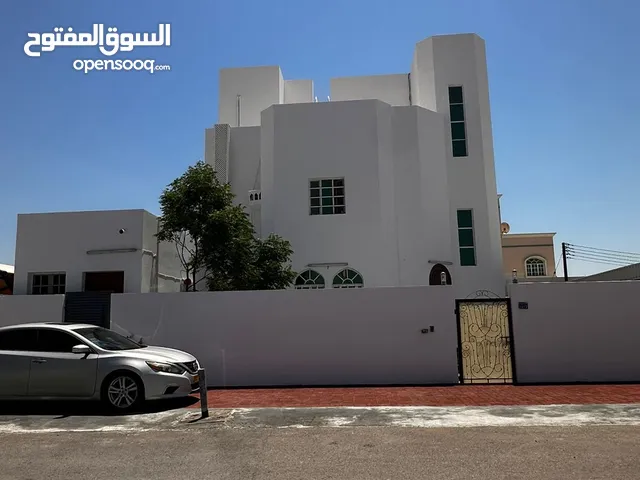270 m2 More than 6 bedrooms Townhouse for Rent in Muscat Al Maabilah