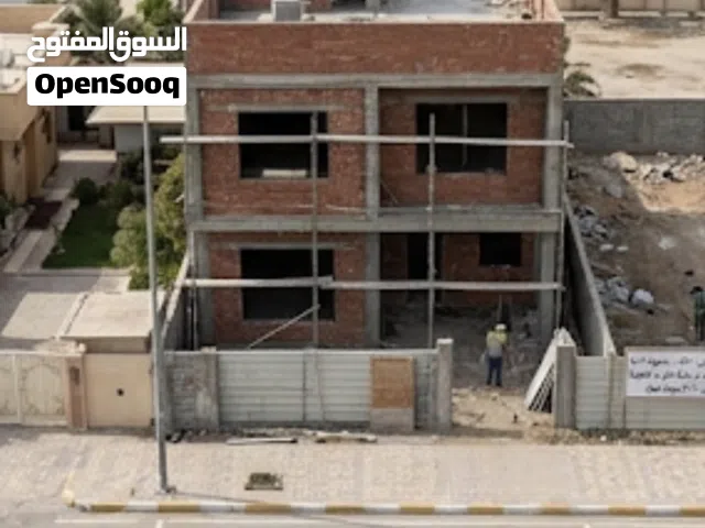 240 m2 More than 6 bedrooms Townhouse for Sale in Basra Juninah