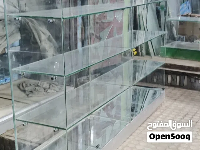 طاوله المونيوم مع زجاج