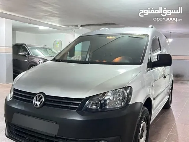 VW Caddy 2015 للبيع