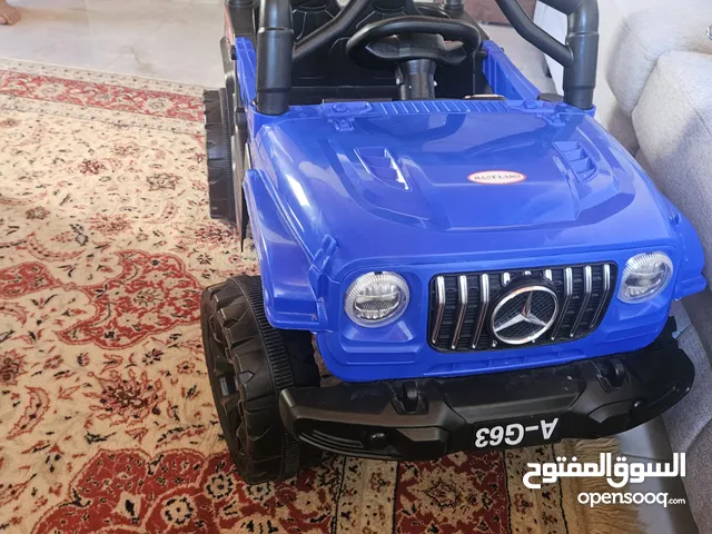سيارة شحن مع ريموت مرسيدس للأطفال من عمر سنة إلى 6 سنوات