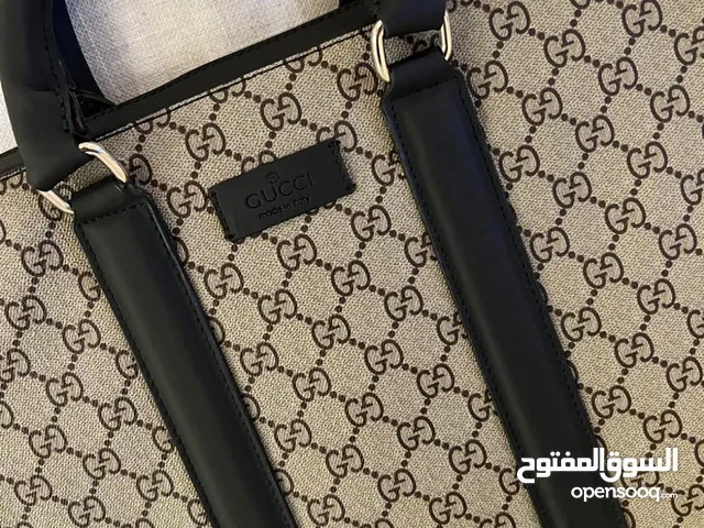 شنطة رجاليه ماركة غوتشي درجه اولى