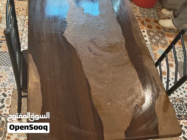 سياكل وطاوله و 4 كراسي وكرسياسترخاء