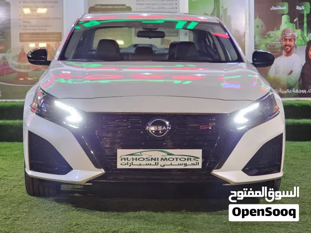 نيسان التيما SR موديل 2023 وارد امريكي بحادث جدااً بسيط وممشى  قليل السياره شامل عروض رمضان لاتفوتها