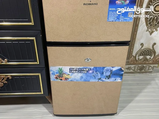 ثلاجة للبيع