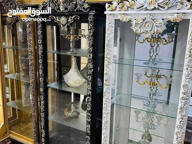فاترينا خشب وجام عرض خاص