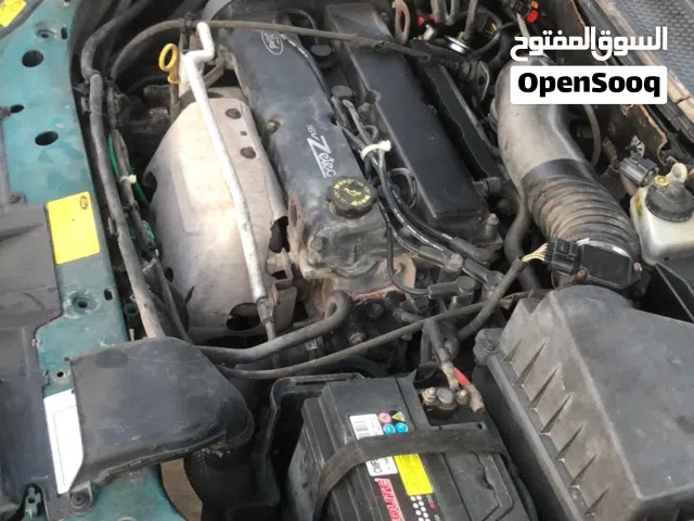 2001 فورد فوكس Ambiente