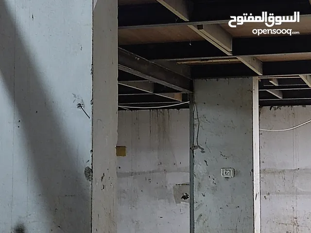 محلات مع سدة للايجار بسعر ممتاز