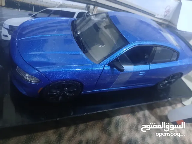 مجسمات جارجر أصلية بابين ينفتحن متوفرة ثلاث ألوان أزرك وأحمر وأسمنتي