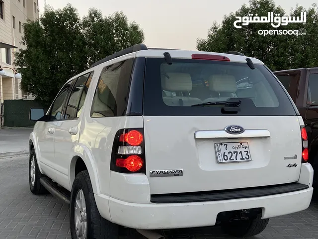 Ford Explorer 2010 in Kuwait City