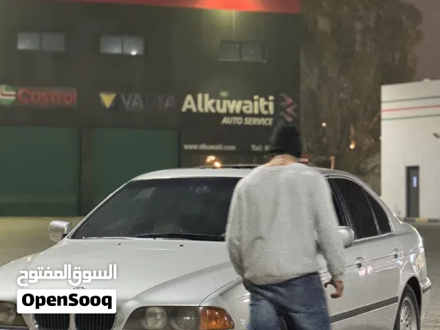 BMWE 39 M5 528i 2000 model