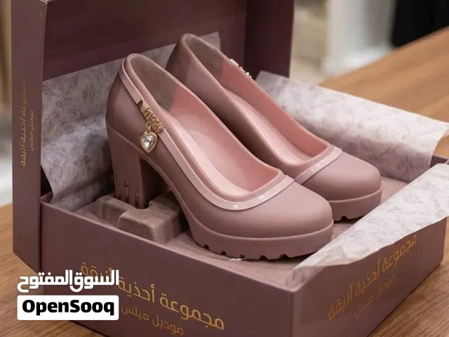 كعب عدد 2 مريح وناعم استعمال خفيف