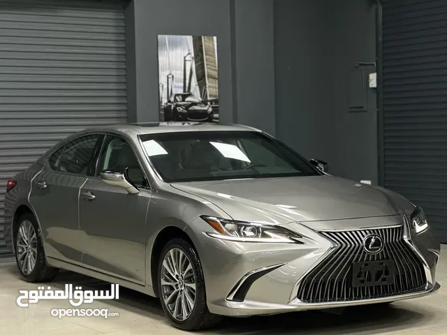 Lexus ES 2021 in Muscat