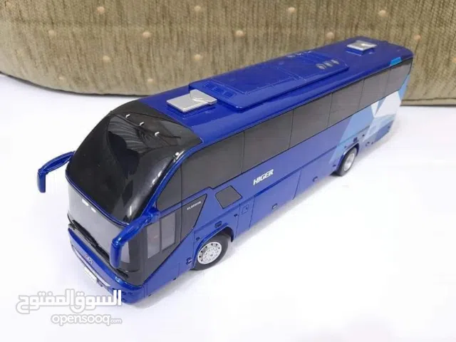 مجسمات باصات حديد