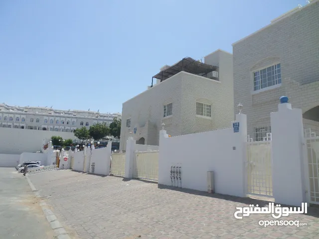 4 BR Elegant Twin Villa in Rabyat Al Qurum for Rent