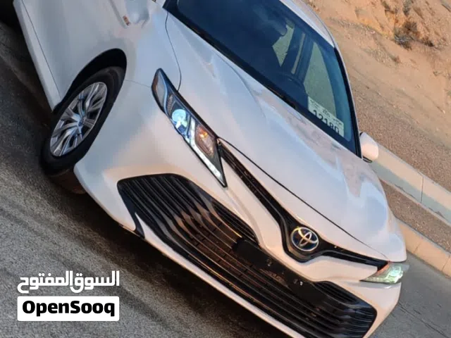2022 تويوتا كامري LE