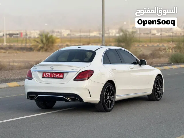 Sedan Mercedes Benz in Muscat