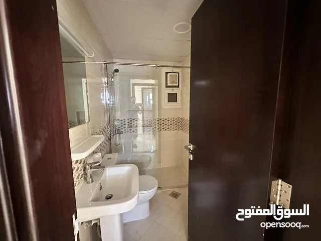 1300ft 2 Bedrooms Apartments for Rent in Sharjah Abu shagara